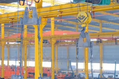 A Krude Heavy Industry lança uma nova geração de guindastes inteligentes à prova de explosão